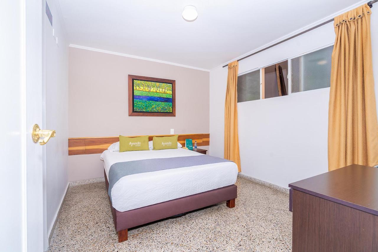 Hotel Oasis ريونيغرو المظهر الخارجي الصورة