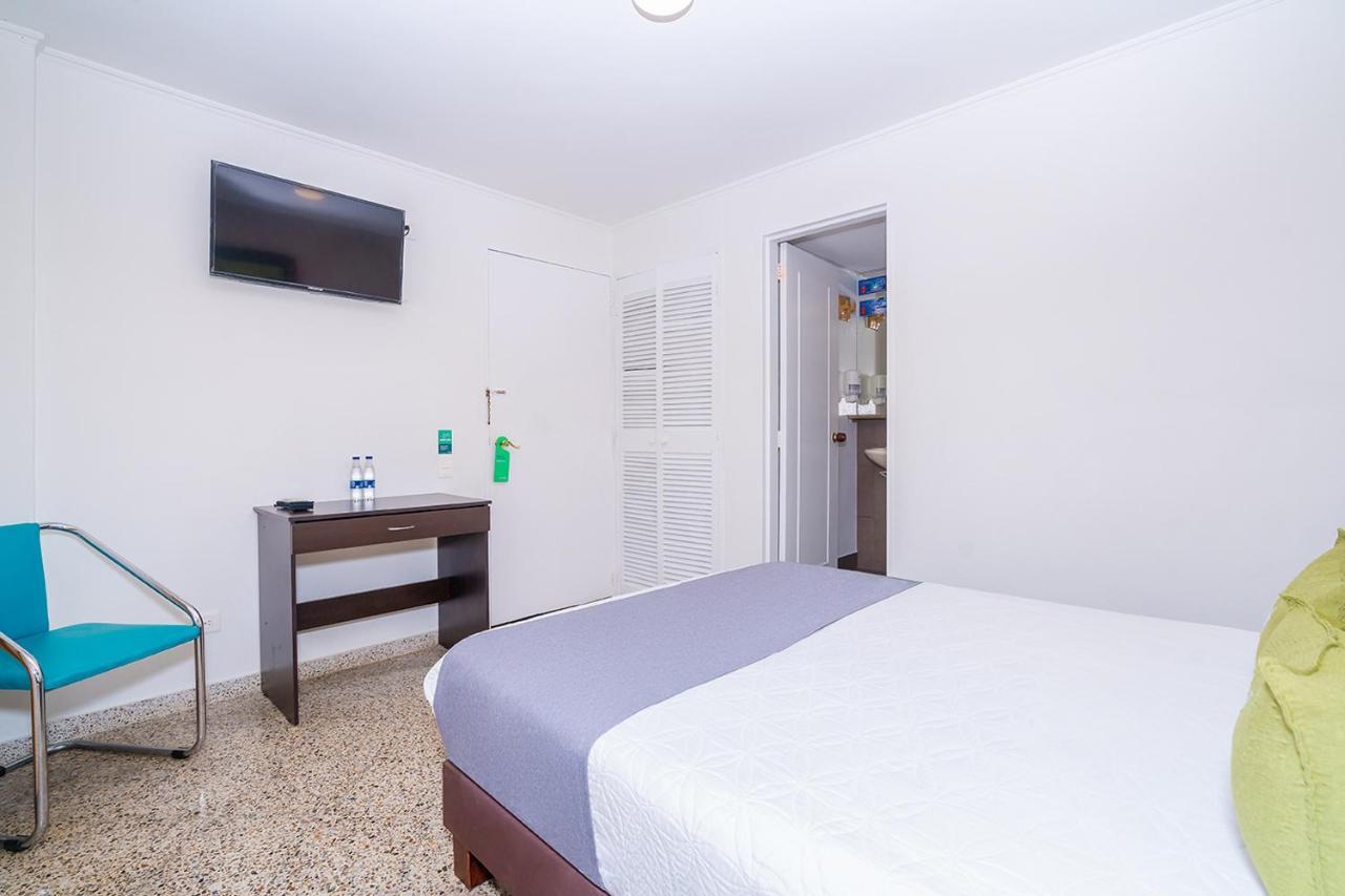 Hotel Oasis ريونيغرو المظهر الخارجي الصورة