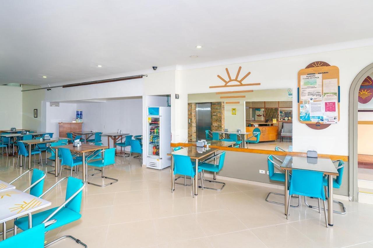 Hotel Oasis ريونيغرو المظهر الخارجي الصورة
